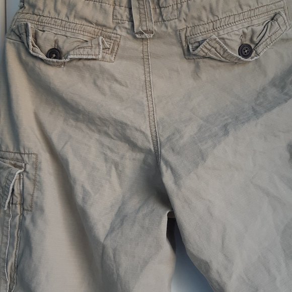American Eagle cargo short - Picture 3 of 3